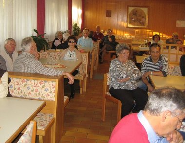 I partecipanti all'Assemblea durante la lettura dei documenti 